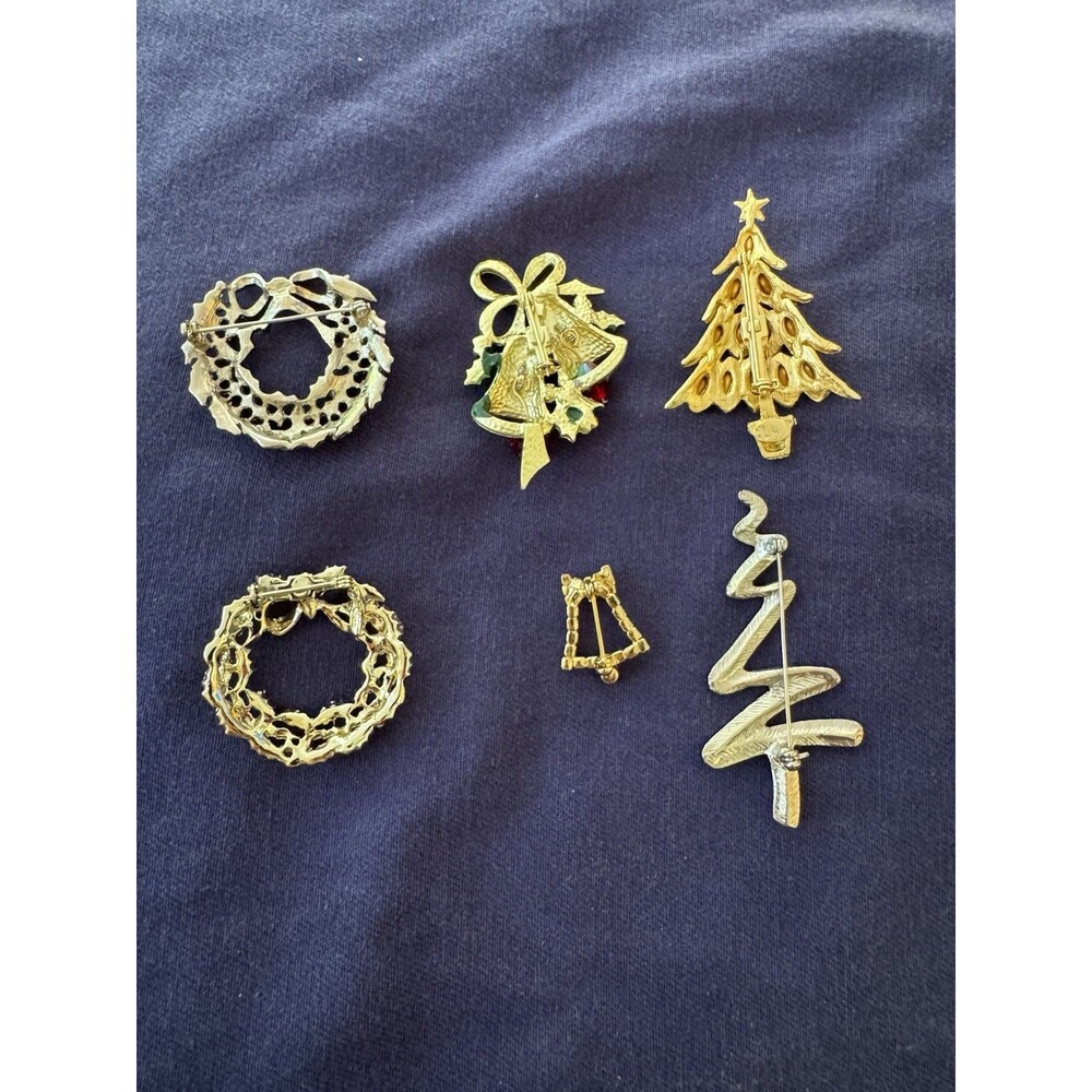 Set 6 Vintage Christmas brooch Gold / Silver Tones Faux Gems Costume Wreath Tree - Picture 2 of 13